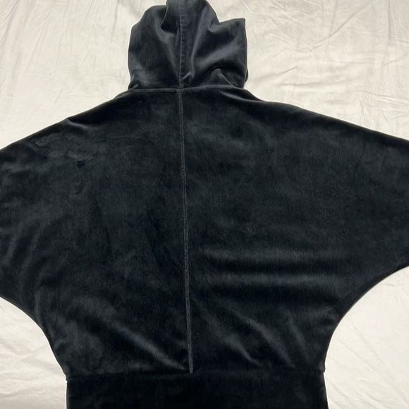 VELVET HOODIE - Picture 3 of 3